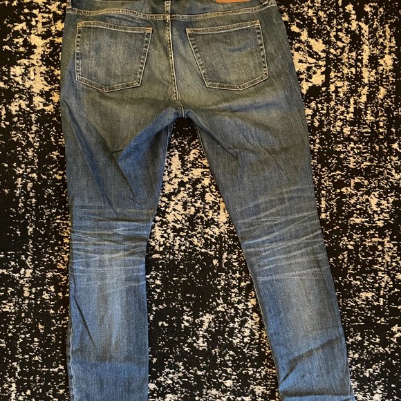 Sold-Madewell Men's medium wash skinny jean in 34x32 - Picture 3 of 3